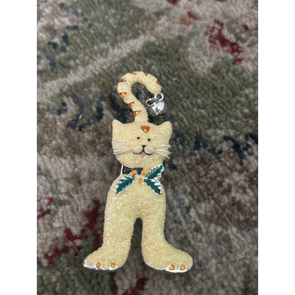 Cat Brooch with Bell